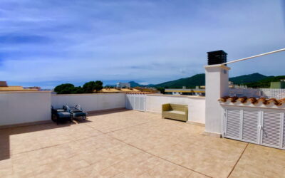 Cala Ratjada – Zentral und Strandnah mit privater, sonniger Dachterrasse